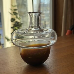 Helena Tynell maljakko, signeerattu