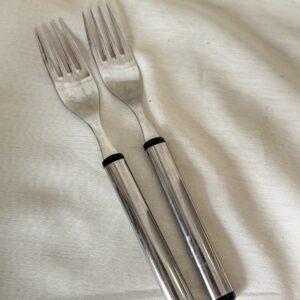 Elegia haarukka, Ahti Majuri