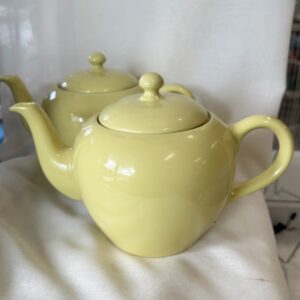 Arabia teekannu, keltainen